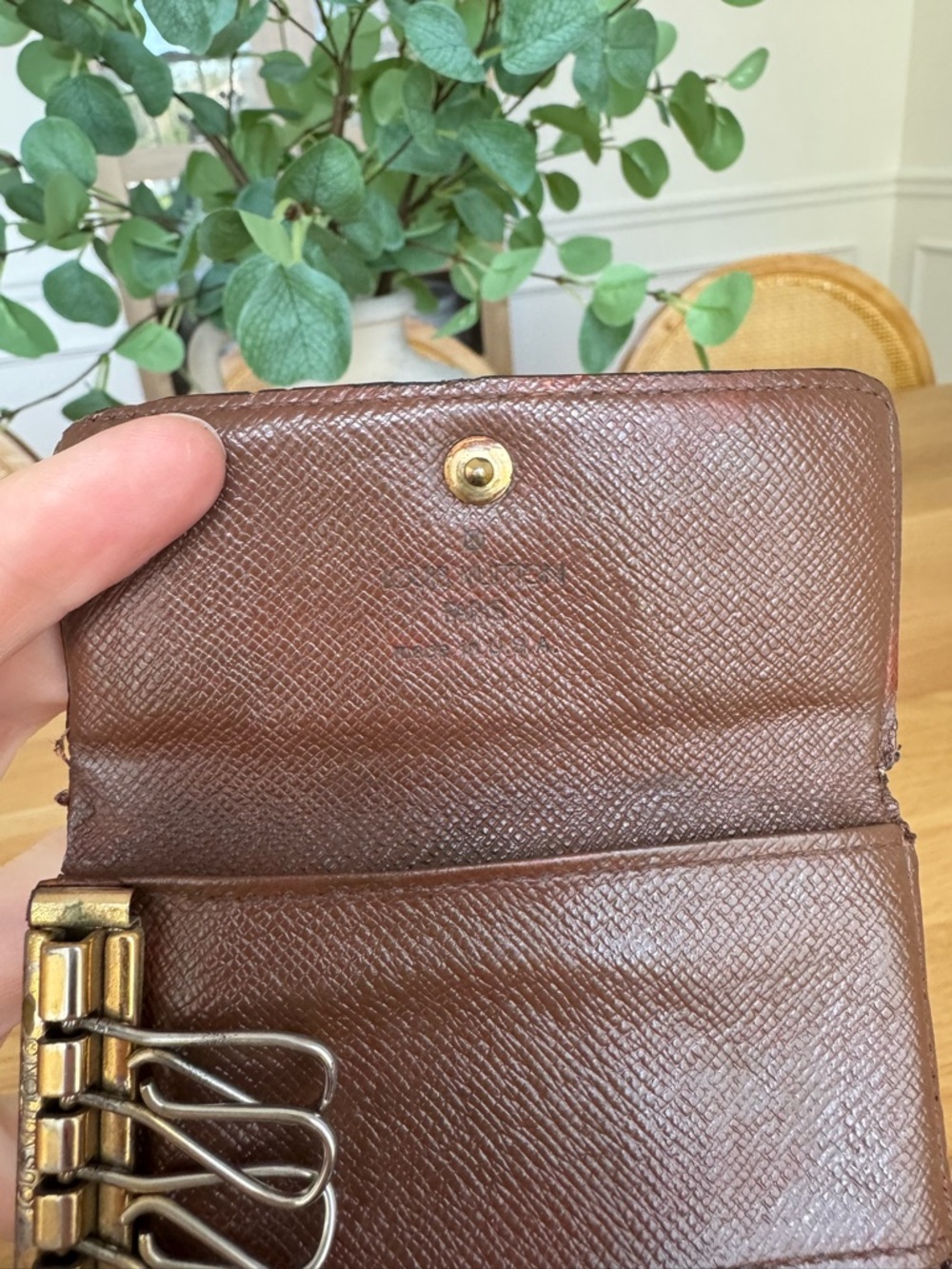 ✅AUTH✅SET OF LOUIS VUITTON WALLET ON A CHAIN+KEYHOLDER - Picture 12 of 16